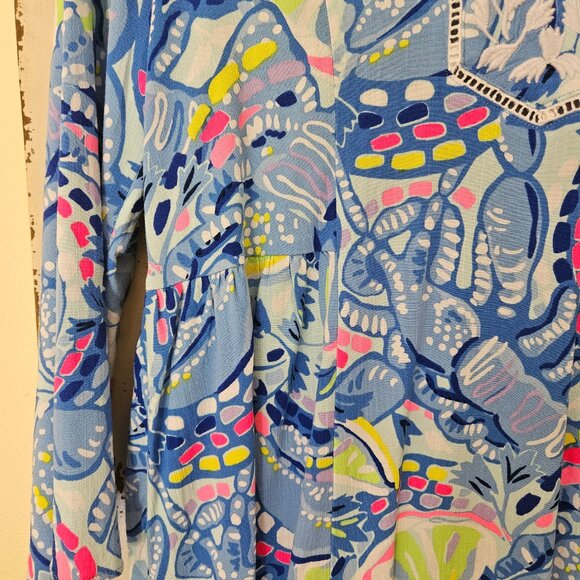 LILLY PULITZER Lyndsea Tunic Blue Peri Peri Pinch Limes Crabs SZ S - Picture 3 of 6